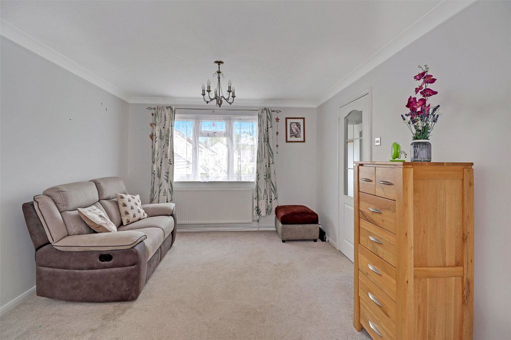 Property photo 3 of 13 Picture No. 10
