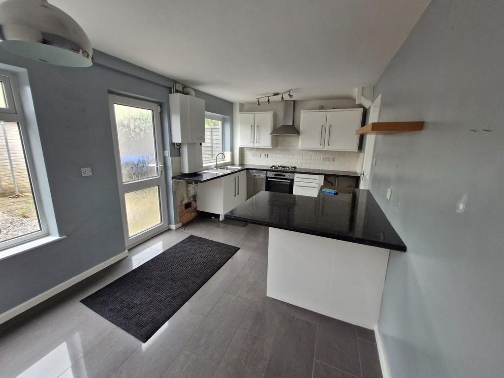 Property photo 3 of 7 Kitchen/Diner