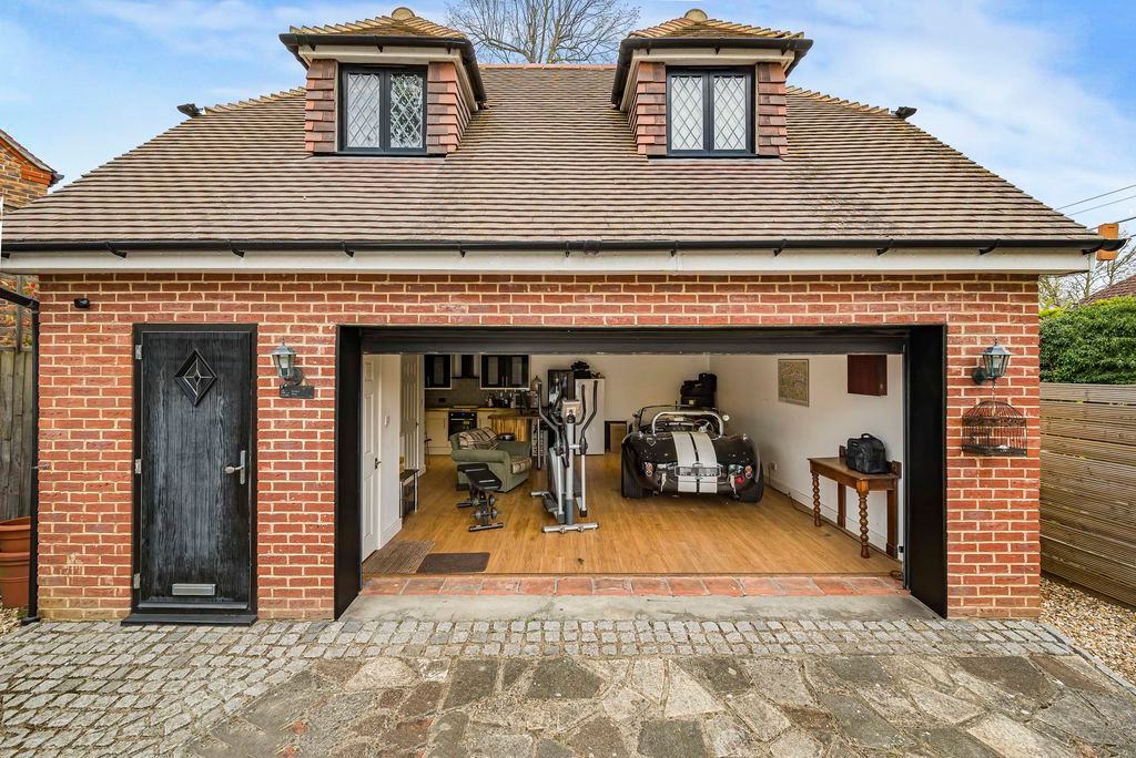 Property photo 3 of 89 Photo 76