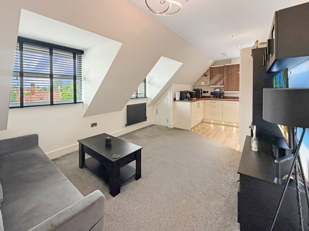 Property photo 2 of 9