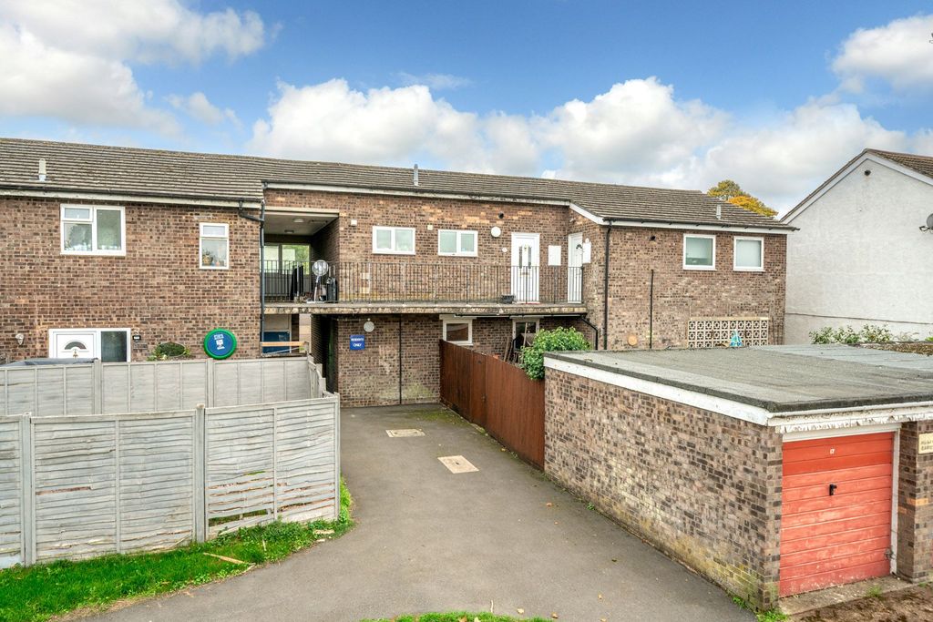 Property photo 1 of 9