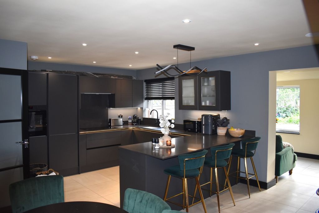 Property photo 2 of 11 Open Plan Kitchen/Lounge