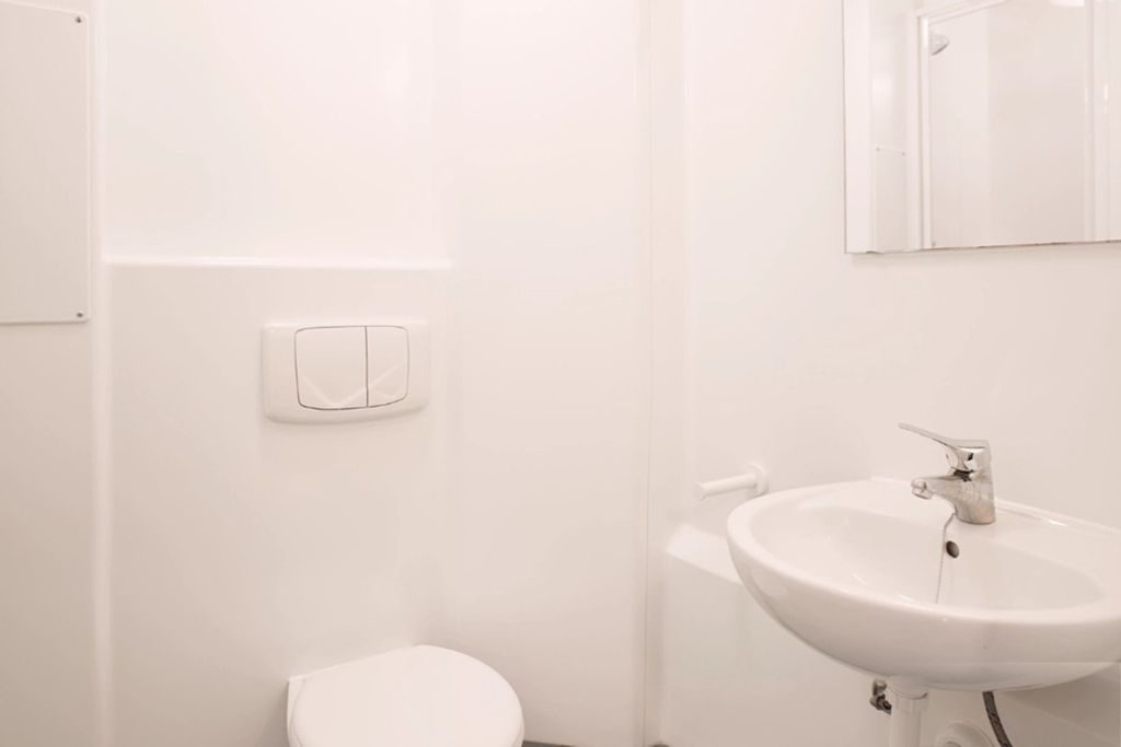 Property photo 3 of 12 Bathroom