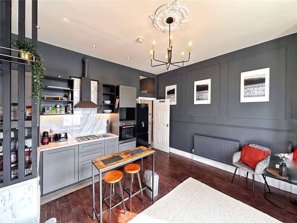 Property photo 2 of 6 Picture No. 05