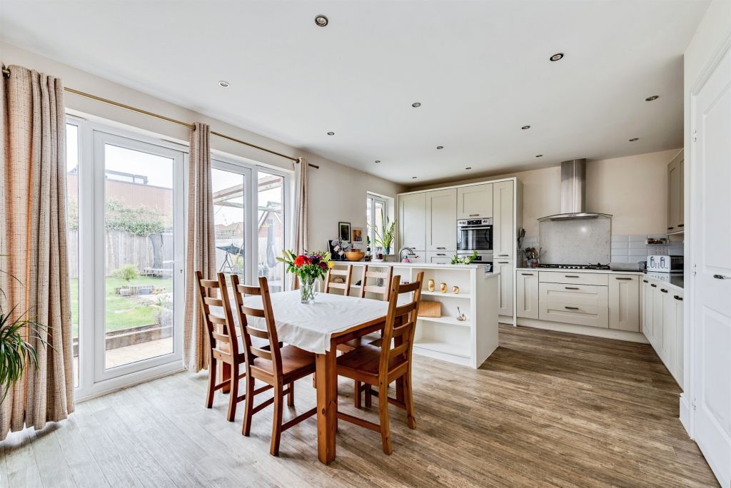 Property photo 2 of 22