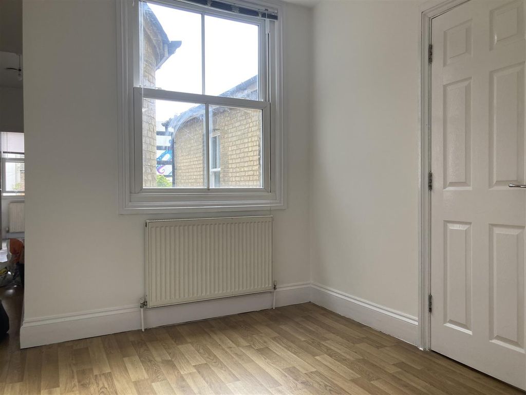 Property photo 3 of 13 Img_0848.Jpg