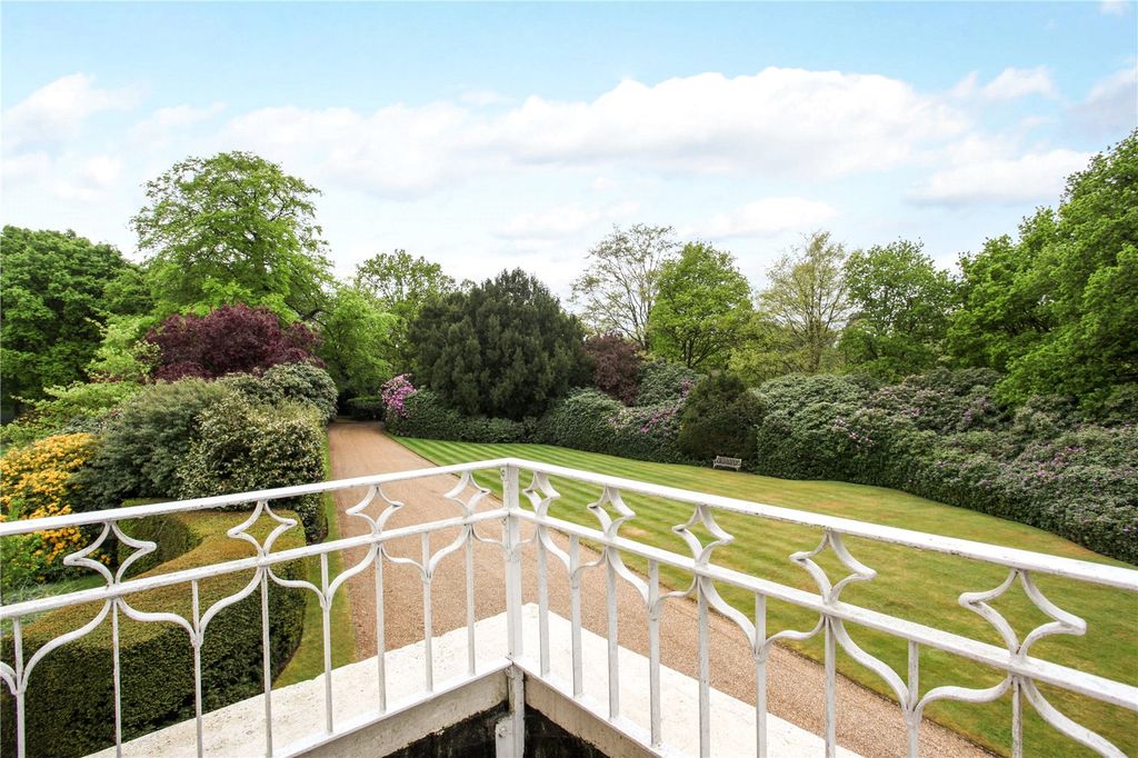 Property photo 3 of 22 Balcony