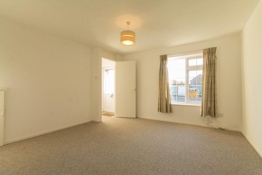 Property photo 2 of 9 Img_1140.Jpg