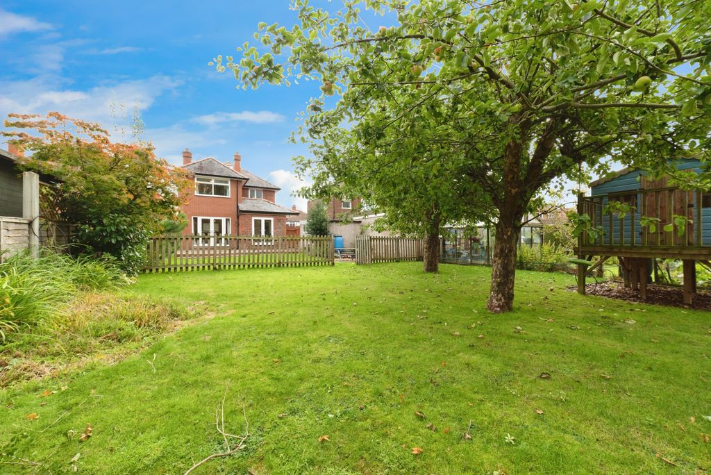 Property photo 2 of 21 Photo #2