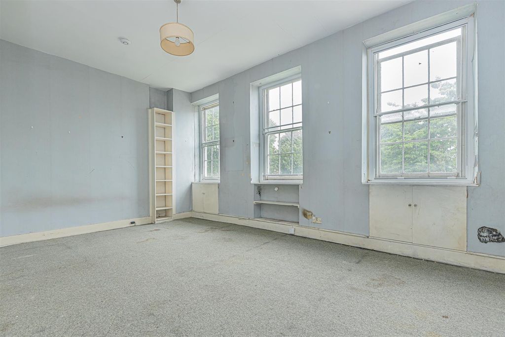 Property photo 2 of 8 Colebrooke Row (6).Jpg