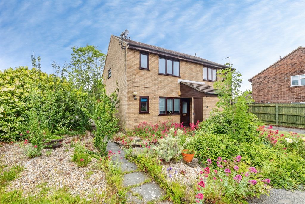 Property photo 1 of 12