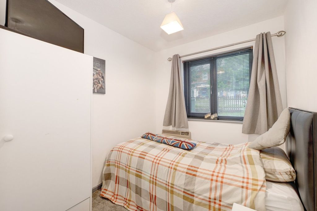 Additional image 8 of 2 bed flat for saleHailsham Road, Heathfield TN21