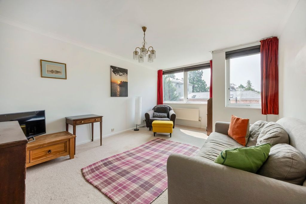 Property photo 3 of 14
