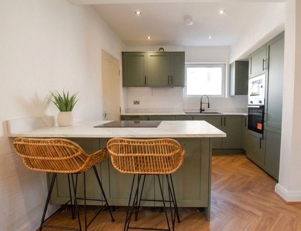 Property photo 2 of 17 Picture No. 21