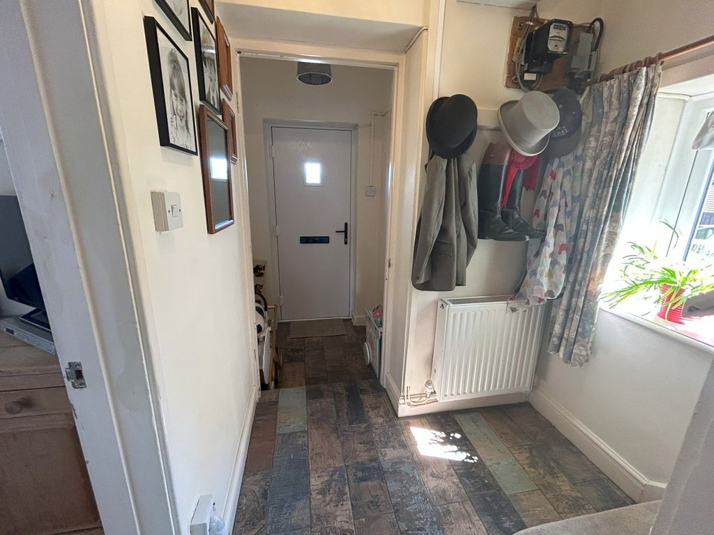 Property photo 3 of 26