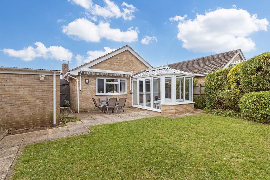 Property photo 2 of 18