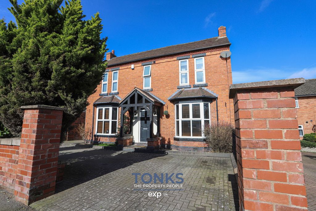 Property photo 1 of 21