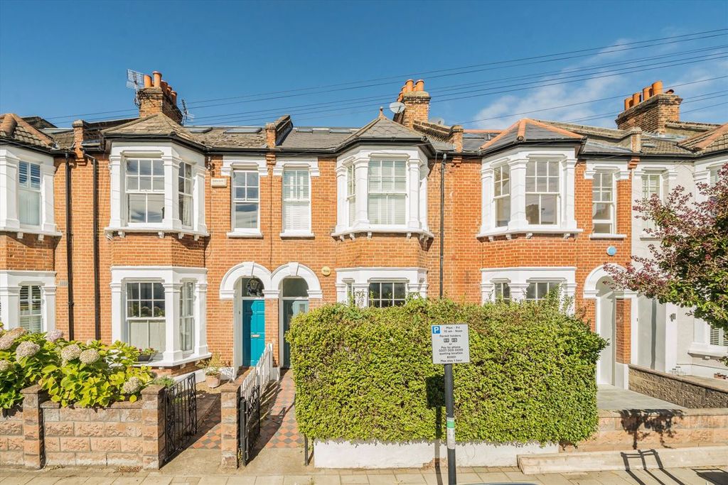 Property photo 1 of 11