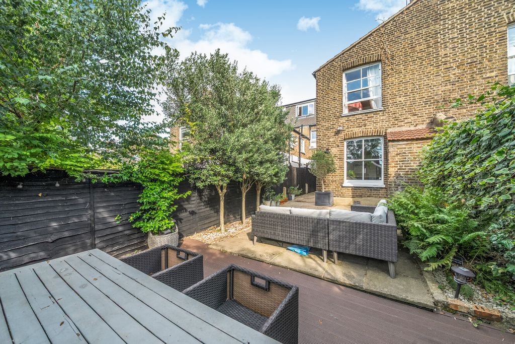 Property photo 3 of 15 1487220-3-6A511Db...