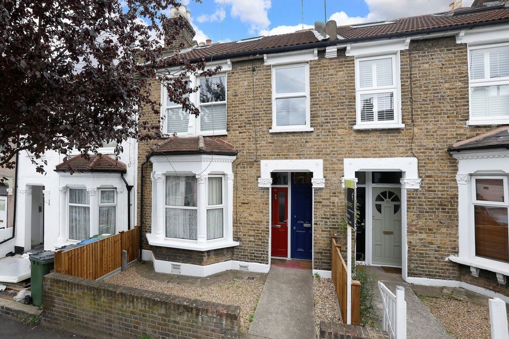 Property photo 1 of 6