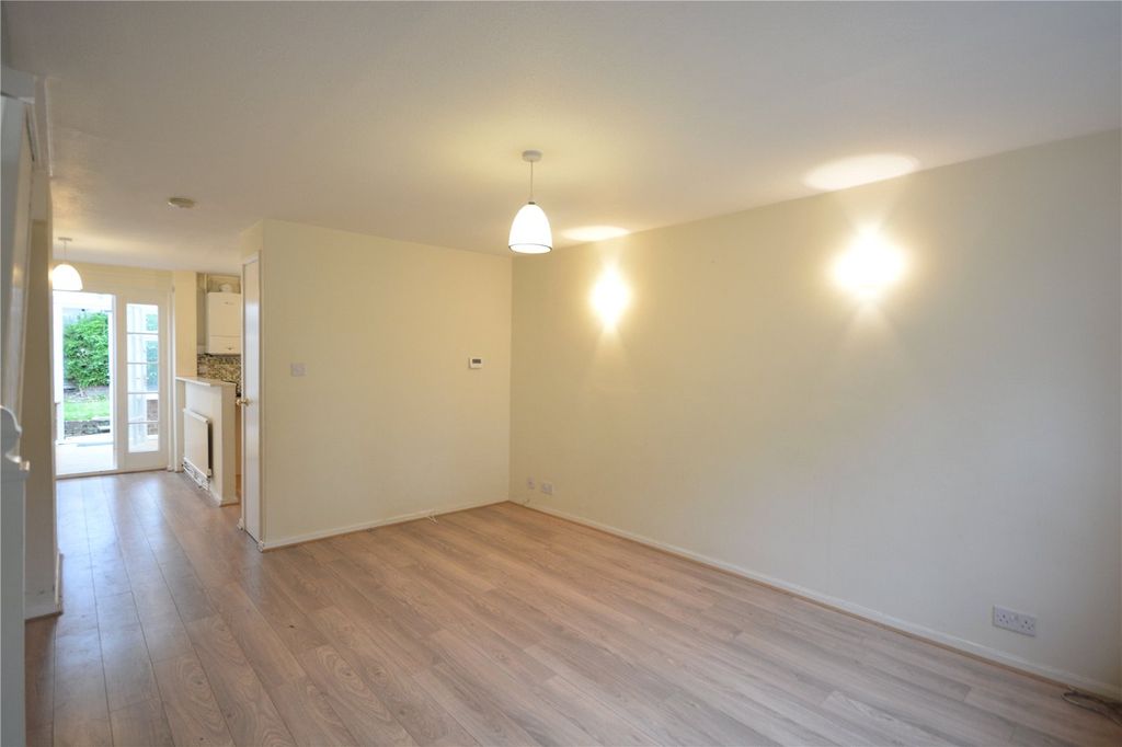 Property photo 2 of 13 Picture No. 08