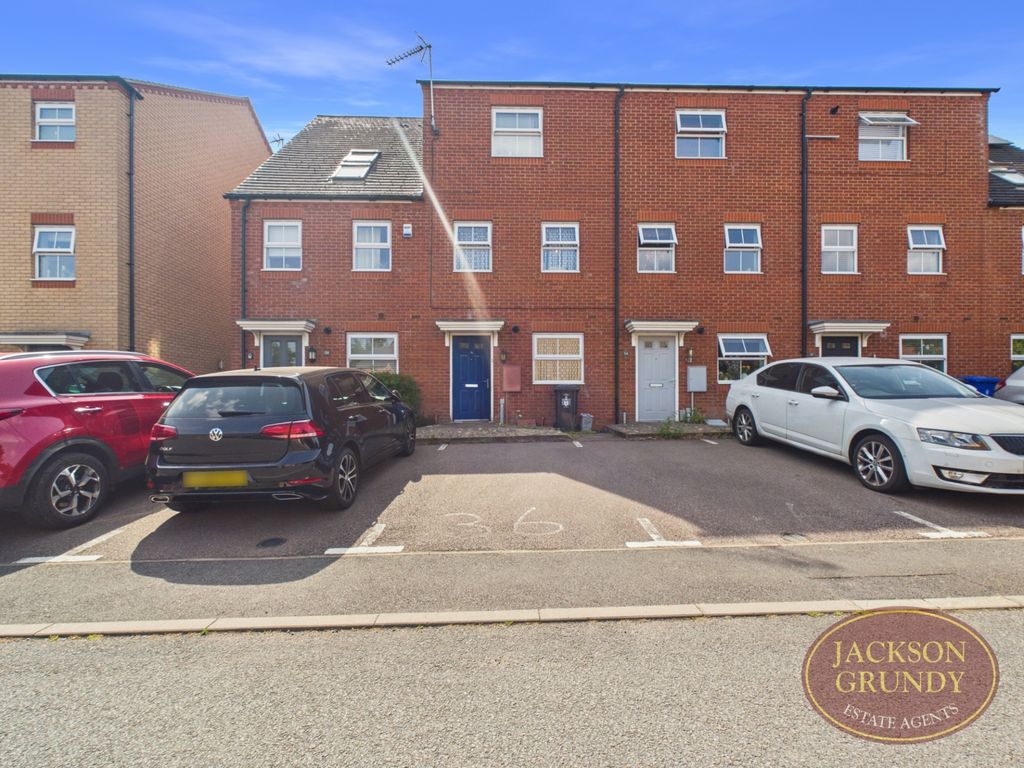 Property photo 1 of 15 Walkers Way
