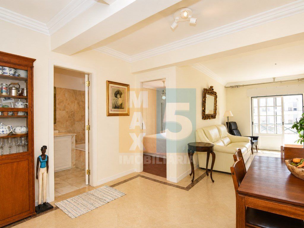 Property photo 1 of 51 T2 With Parking And 3-Minute Walk To The Beach - Ericeira Center