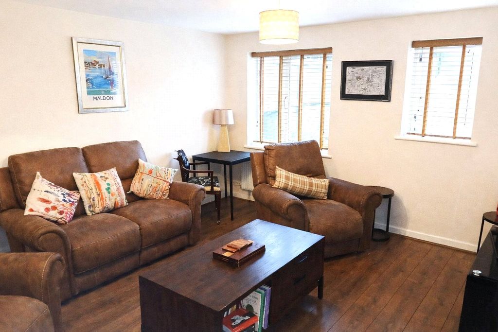 Property photo 2 of 8 Picture No. 03