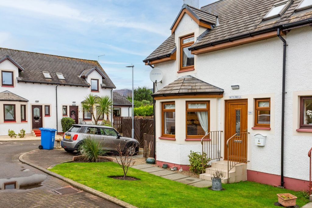 Property photo 3 of 54 4683775