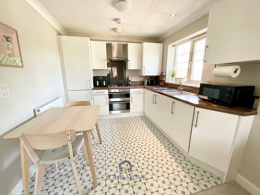 Property photo 3 of 9 Pbox-Img.Jpg