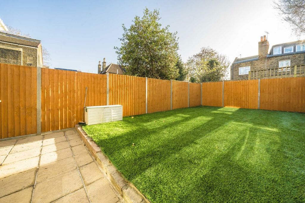 Property photo 3 of 3