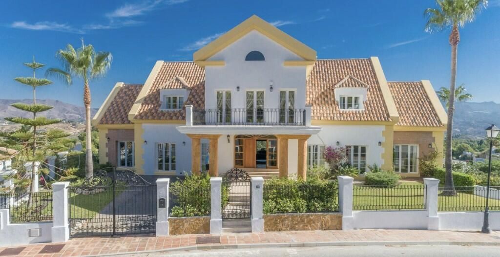 Property photo 1 of 3