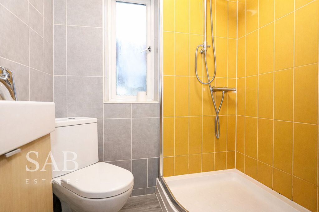 Property photo 3 of 3