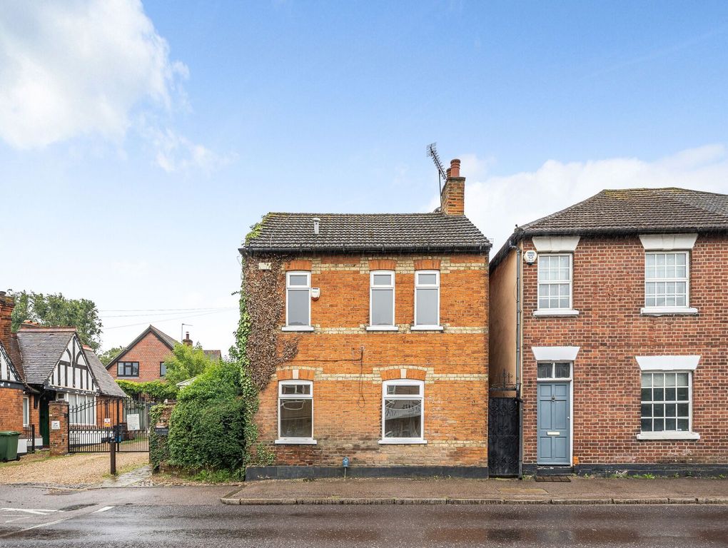 Property photo 1 of 12