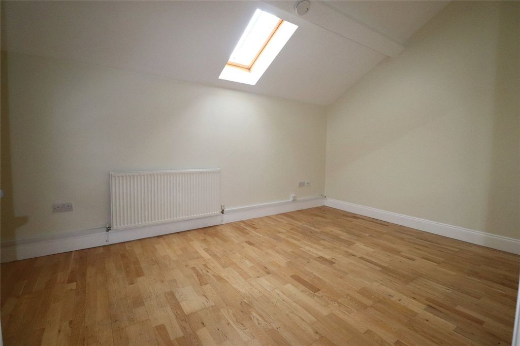 Property photo 3 of 16 Bedroom