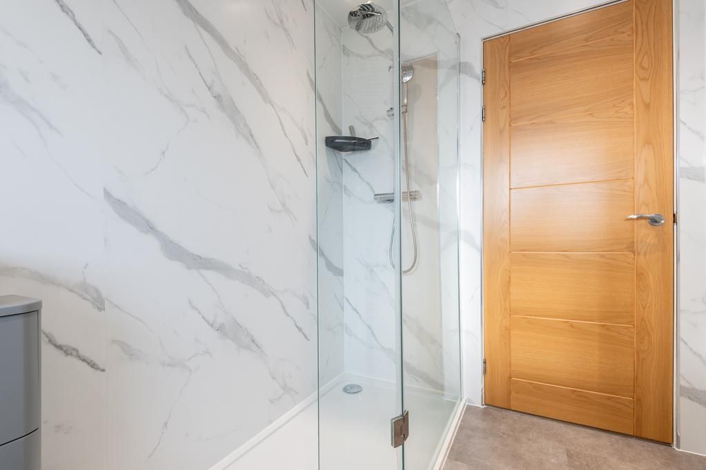 Property photo 2 of 22 Cup1451Seg Bathroom Detail.Jpg