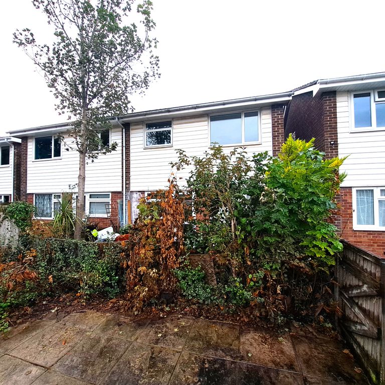 Property photo 1 of 6 Rear Of Block