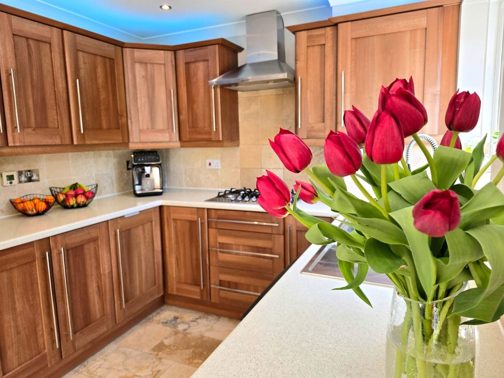 Property photo 3 of 44 Kitchen/Diner