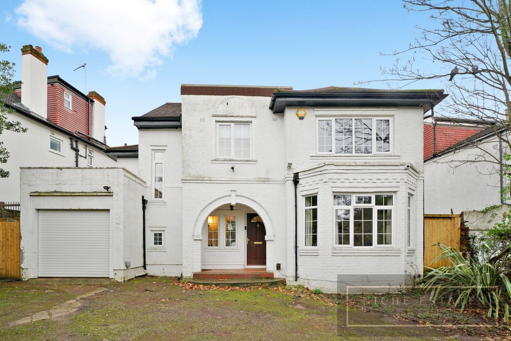 Property photo 1 of 23