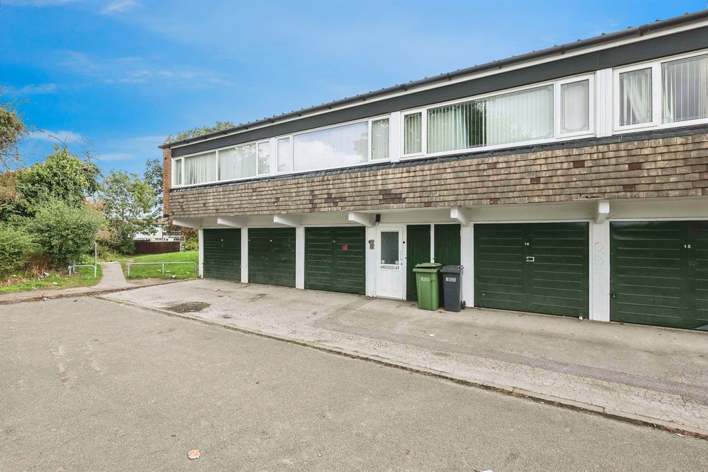 Property photo 1 of 17