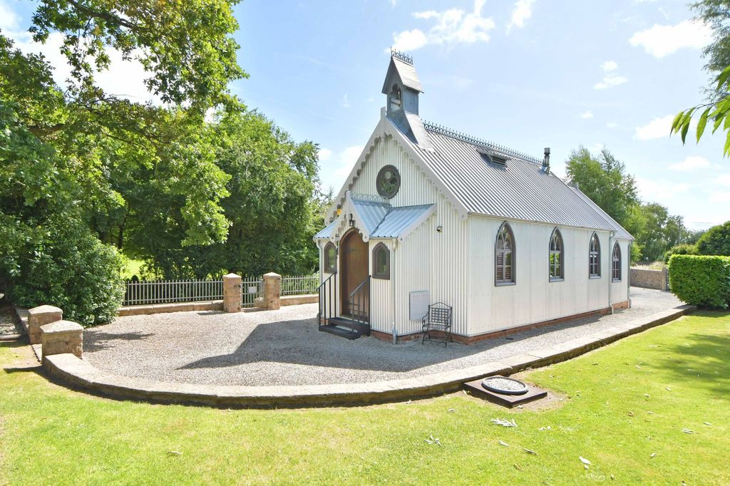 Property photo 1 of 29