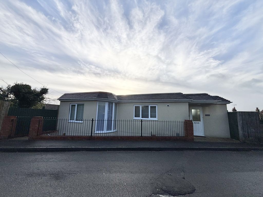 Property photo 1 of 11 Img_4524