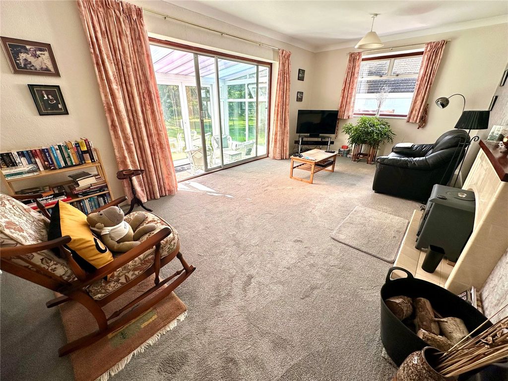 Property photo 3 of 13 Picture No. 10