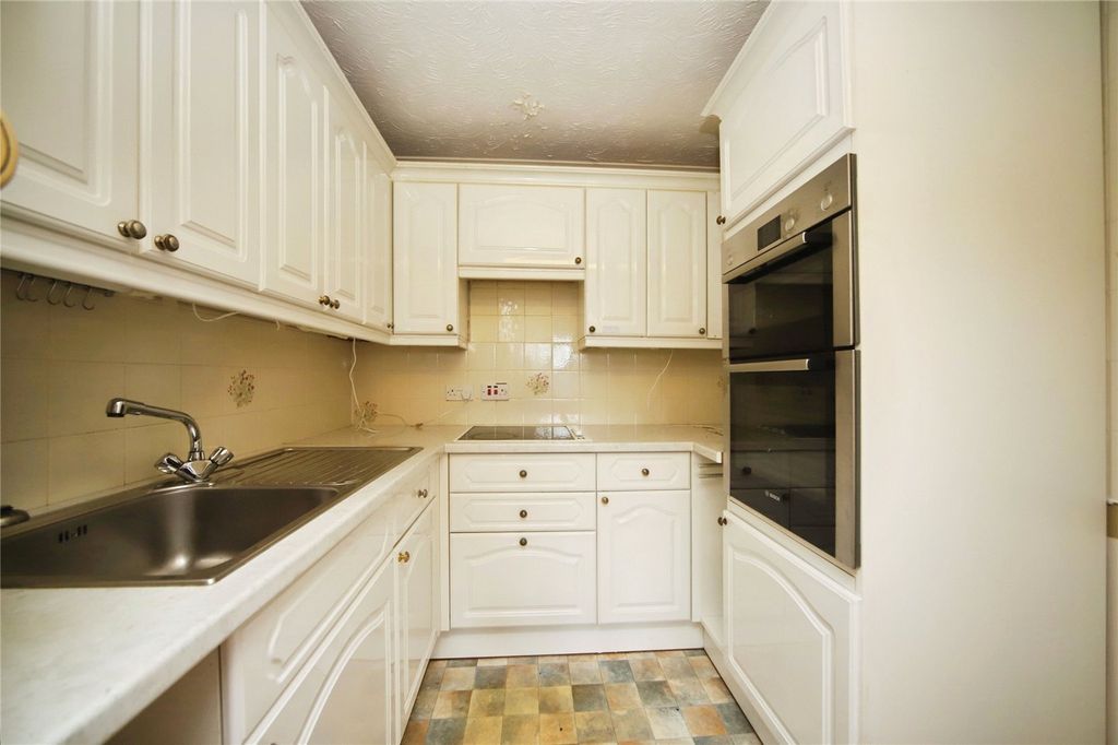 Property photo 3 of 11 Picture No. 24