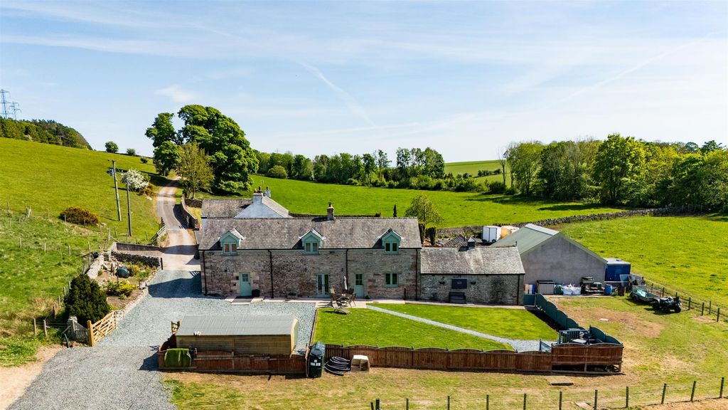 Property photo 1 of 31 Dji_20250514152849_0076_D.Jpg