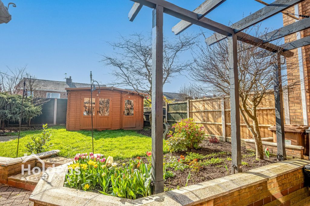 Property photo 2 of 22