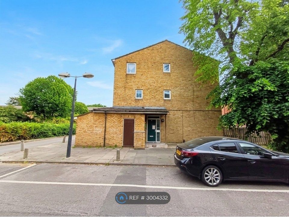 Property photo 2 of 9