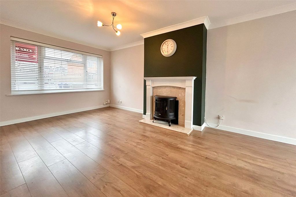 Property photo 2 of 11 Picture No. 03