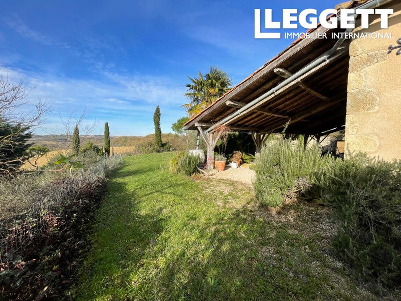 Property photo 2 of 10