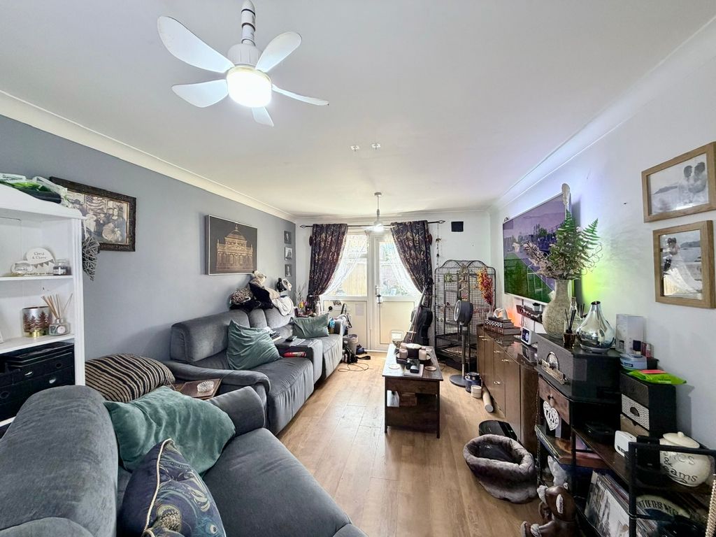 Property photo 2 of 9 Img_3589